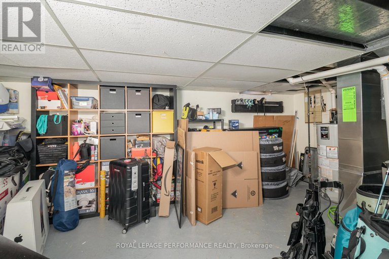 29036096/1150-chimney-hill-way/beacon-hill-south/ottawa/ontario/K1J8Z8_19