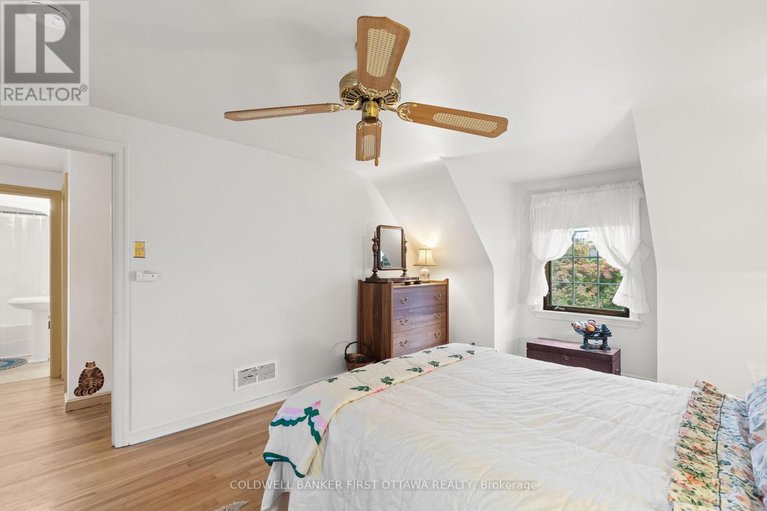28932809/895-dundee-avenue/queensway-terrace-north/ottawa/ontario/K2B5T2_25