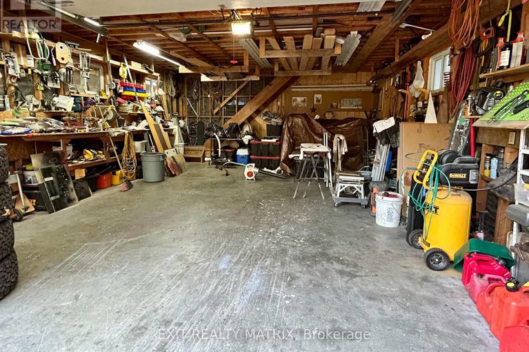 28998331/3498-sarsfield-road/cumberland-west/ottawa/ontario/K0A3E0_17