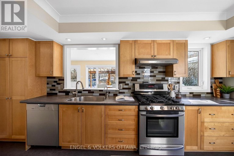 29586145/66-aylmer-avenue/old-ottawa-south/ottawa/ontario/K1S2X3_15