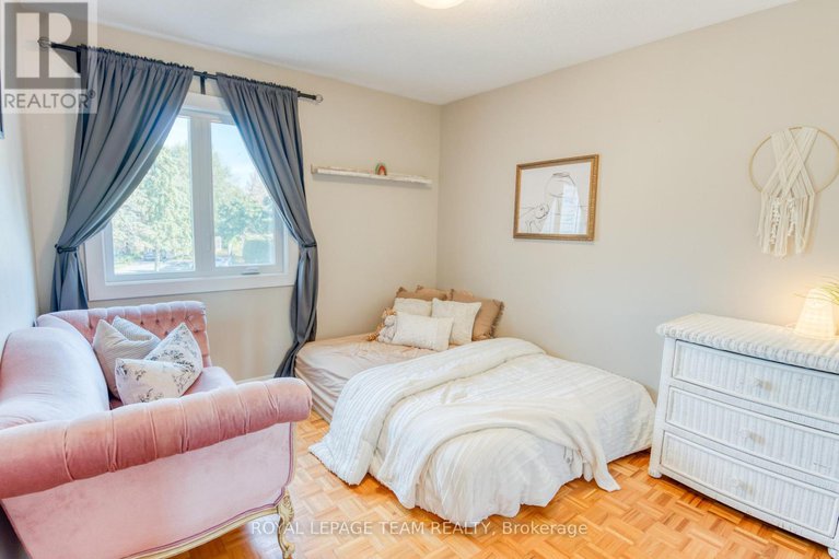 28961460/3-springtree-place/bridlewood/ottawa/ontario/K2M2H5_20