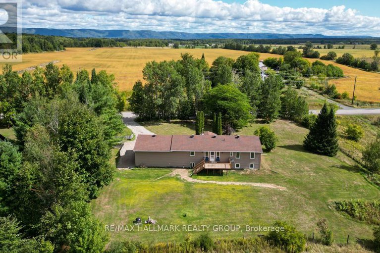 28836989/3983-woodkilton-road/dunrobin/ottawa/ontario/K0A3M0_35