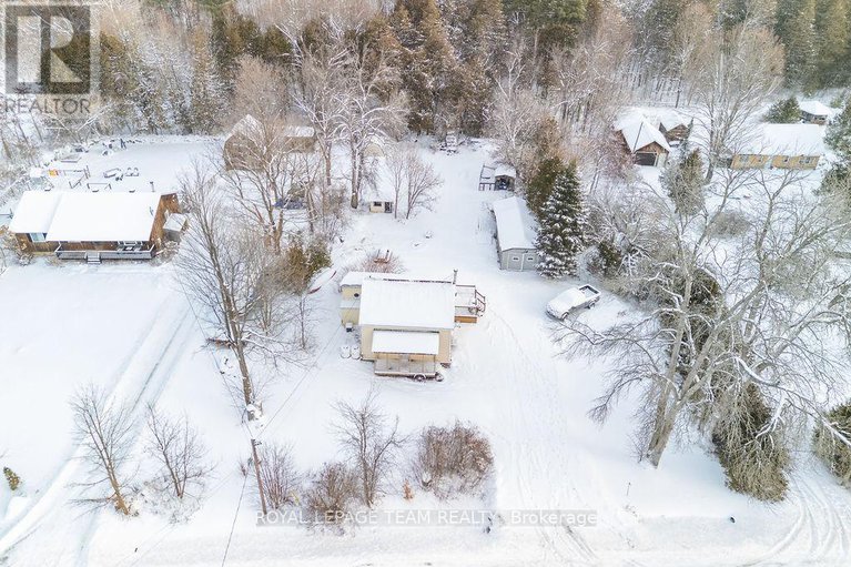 29184195/160-burnstown-road/mcnabbraeside-twps/mcnabbraeside/ontario/K0A3L0_27