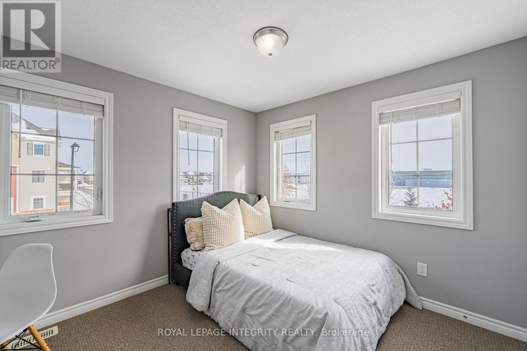 29400978/274-brassy-minnow-crescent/half-moon-bay/ottawa/ontario/K2J6J9_22