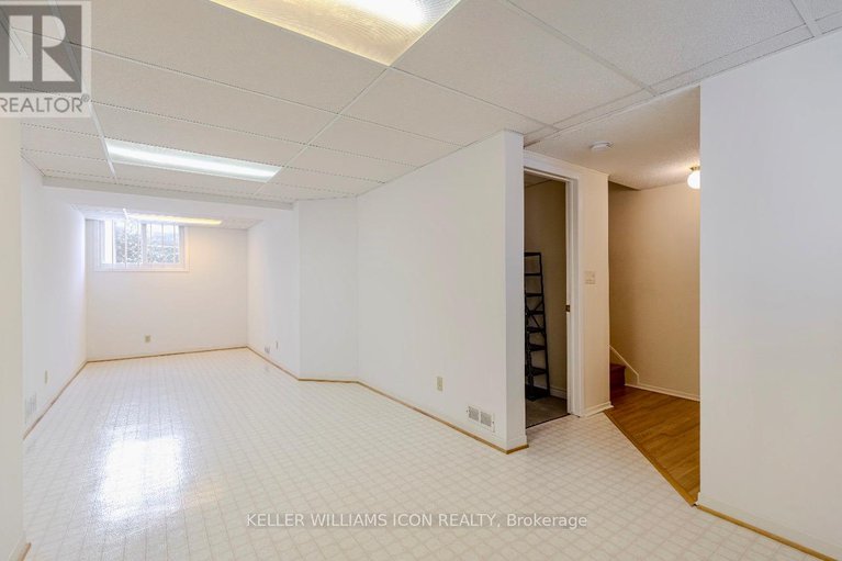 29292675/8-104-mcdermot-court/katimavik/ottawa/ontario/K2L3V2_20