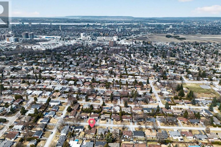 29594831/32-bowmoor-avenue/borden-farmstewart-farmcarleton-heightsparkwood-hills/ottawa/ontario/K2E6M4_37