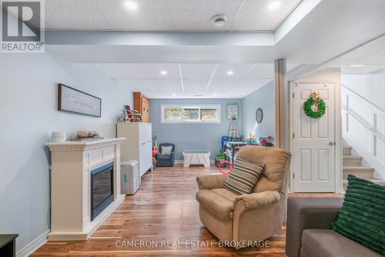 28963342/5389-nine-mile-road/south-glengarry-charlottenburgh-twp/south-glengarry/ontario/K0C1S0_27
