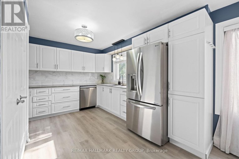 28870743/1951-ashmont-street/chapel-hill/ottawa/ontario/K1C7B9_16