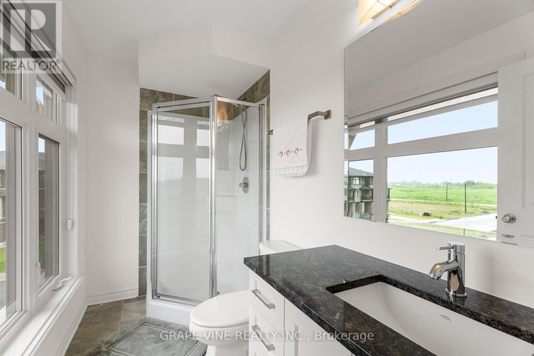 28472373/60-verglas-lane/mer-bleuebradley-estatesanderson-park/ottawa/ontario/K1W0R2_32