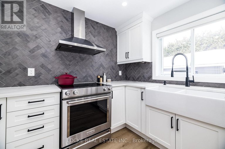 29371448/6066-ridgelea-place/chapel-hill/ottawa/ontario/K1C5P8_11