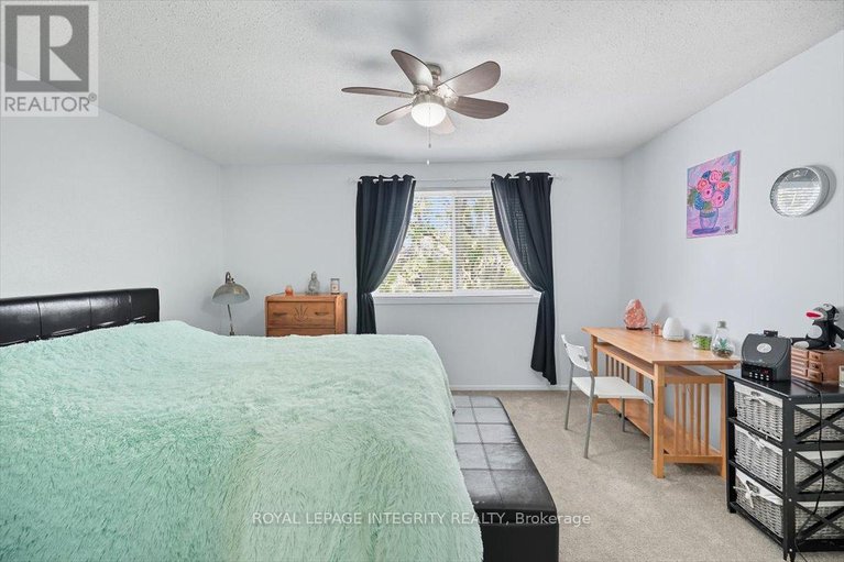 28959855/6420-bilberry-drive/orleans-wood/ottawa/ontario/K1C4P3_15