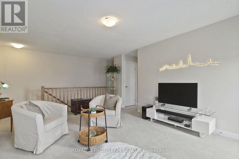 28291753/506-oldenburg-avenue/btwn-franktown-rd-fallowfield-rd/ottawa/ontario/K0A2Z0_23