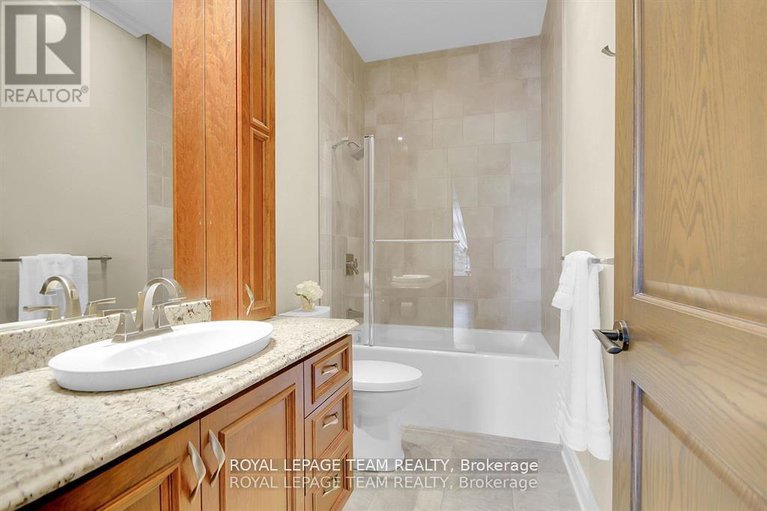 28891692/5591-manotick-main-street/manotick-village-manotick-estates/ottawa/ontario/K4M1A4_26