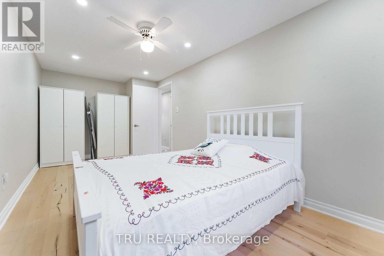 28983915/30-shearer-crescent/katimavik/ottawa/ontario/K2L3M7_19