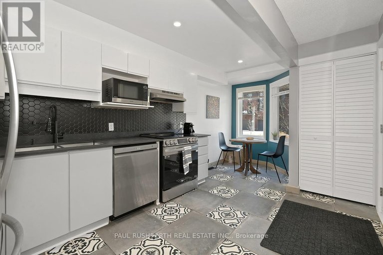 29679354/11-1400-wildberry-court/chapel-hill/ottawa/ontario/K1C7K6_6