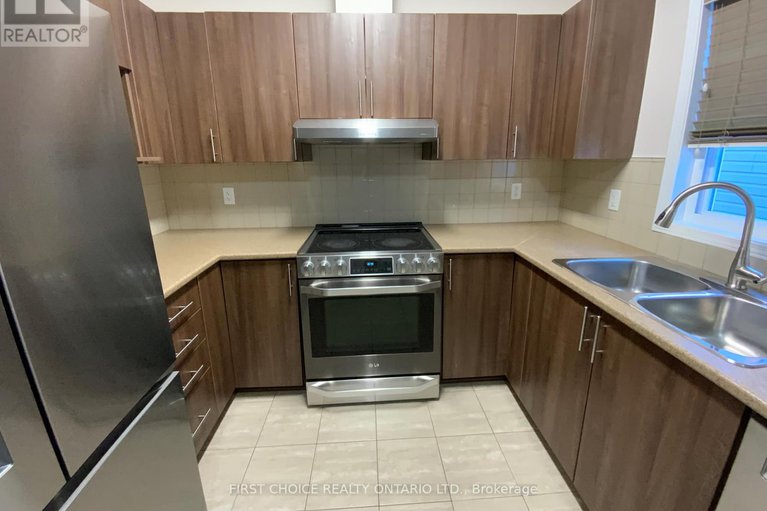 29311909/281-mercury-street/clarencerockland-twp/clarence-rockland/ontario/K4K0G6_8