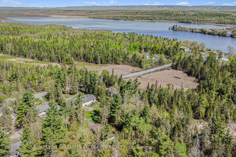 28313090/114-constance-lake-road/kanata-north-east/ottawa/ontario/K2K1X7_41