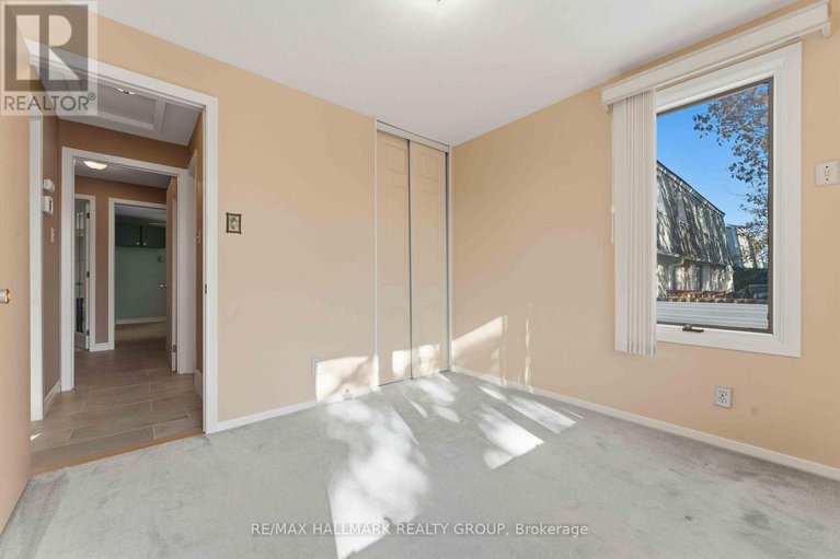 29053804/1884-elmridge-drive/beacon-hill-south/ottawa/ontario/K1J6R7_25