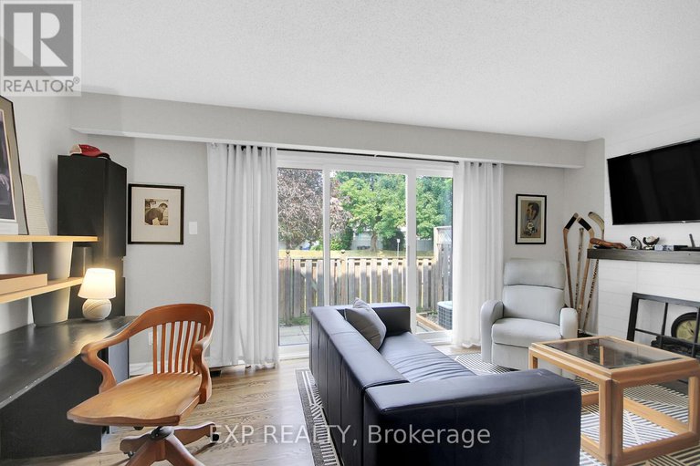 28739048/83-hadley-circle/bells-corners/ottawa/ontario/K2H7Z8_7
