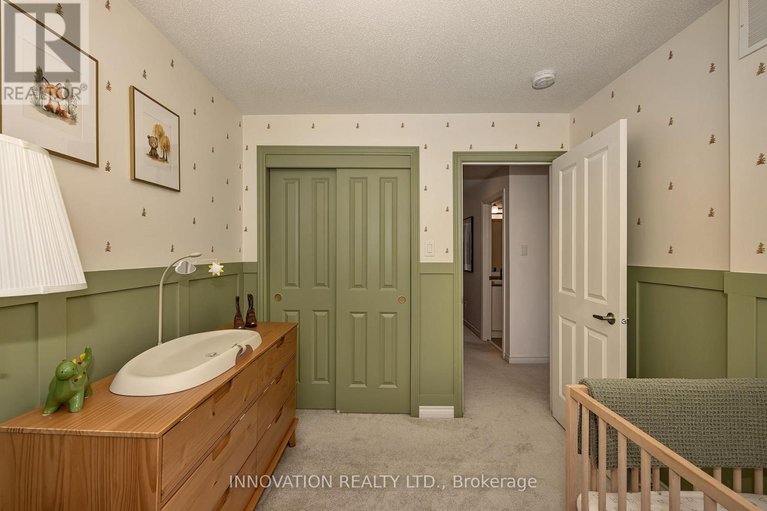 29581806/46-barn-swallow-private-s/riverside-southgloucester-glen/ottawa/ontario/K4M0H5_29