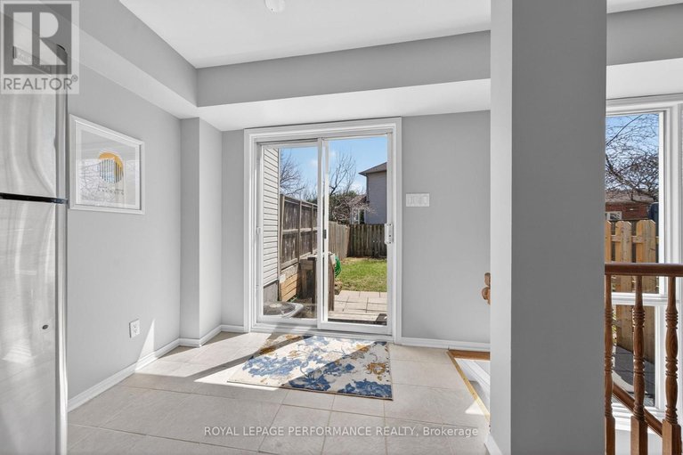 29662790/3835-crowsnest-avenue/quinterra/ottawa/ontario/K1V1K4_17