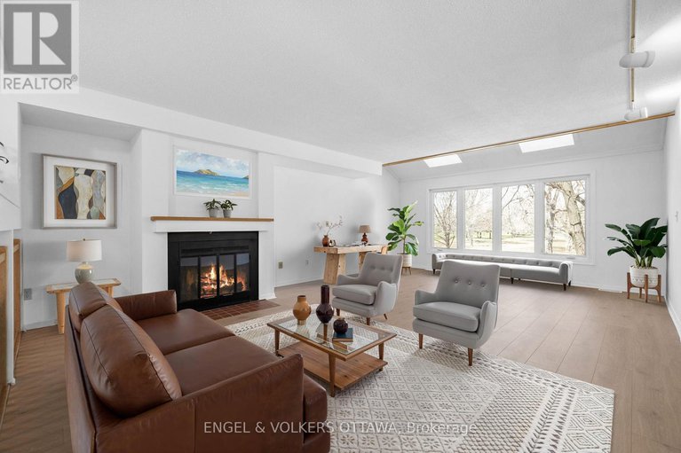 28241154/306-cathcart-street/lower-town/ottawa/ontario/K1N5C4_5