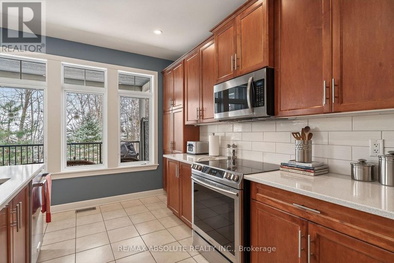 29377754/31-marsh-sparrow-private/morgans-grantsouth-march/ottawa/ontario/K2K3P2_11