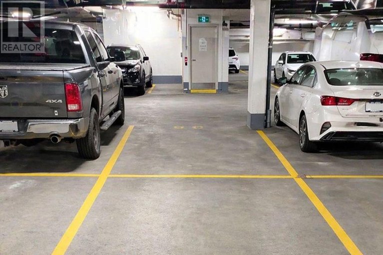 29645416/110-2785-baseline-road/redwood-park/ottawa/ontario/K2H0B7_17