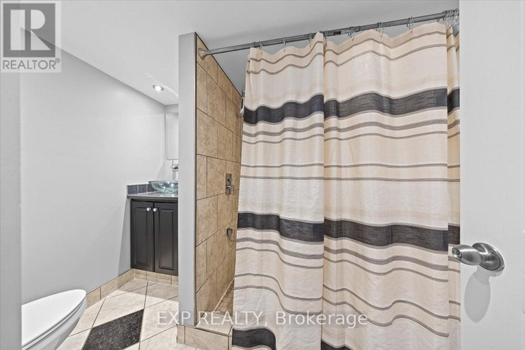 29354269/44-coralbell-private/hunt-club-parkgreenboro/ottawa/ontario/K1T3Z9_35