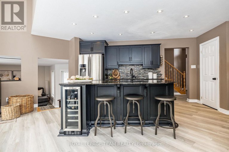 29317339/5830-wood-duck-drive/osgoode-twp-north-of-reg-rd-6/ottawa/ontario/K0A2W0_11