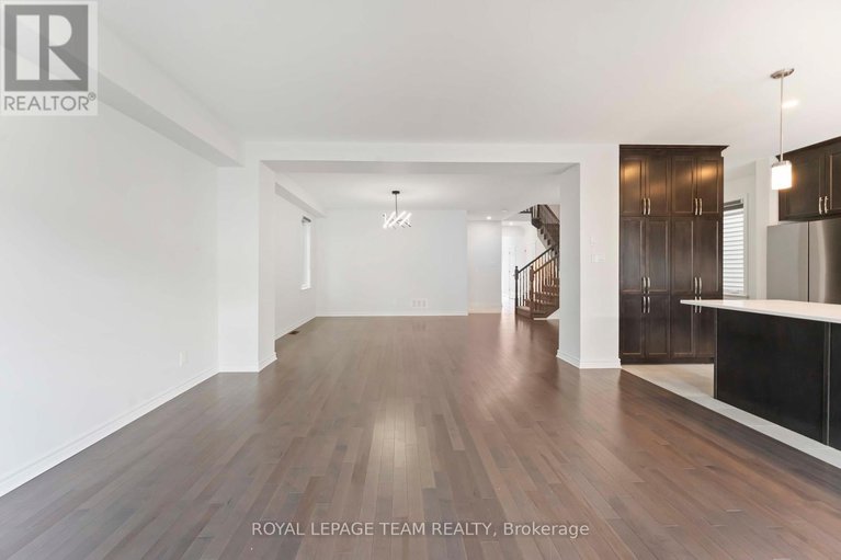 28647828/1010-brian-good-avenue/riverside-southgloucester-glen/ottawa/ontario/K4M0R3_19