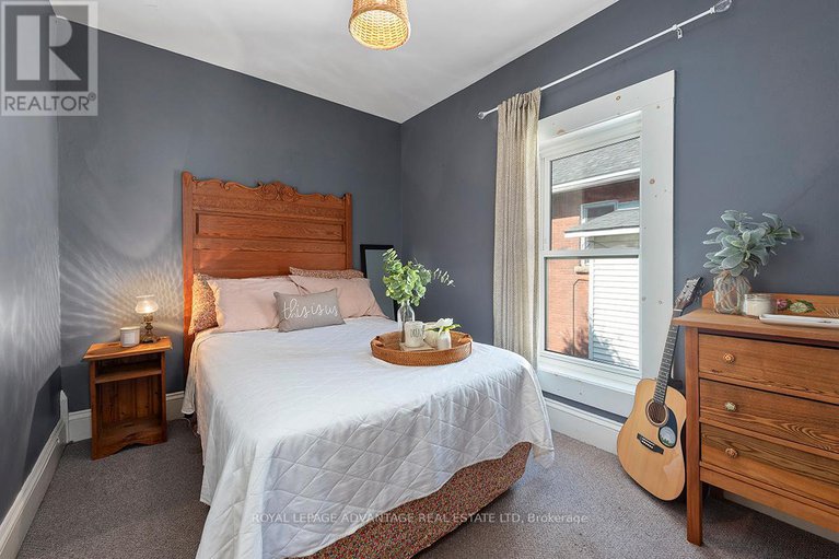 28631022/6-foster-avenue/smiths-falls/smiths-falls/ontario/K7A1K1_25