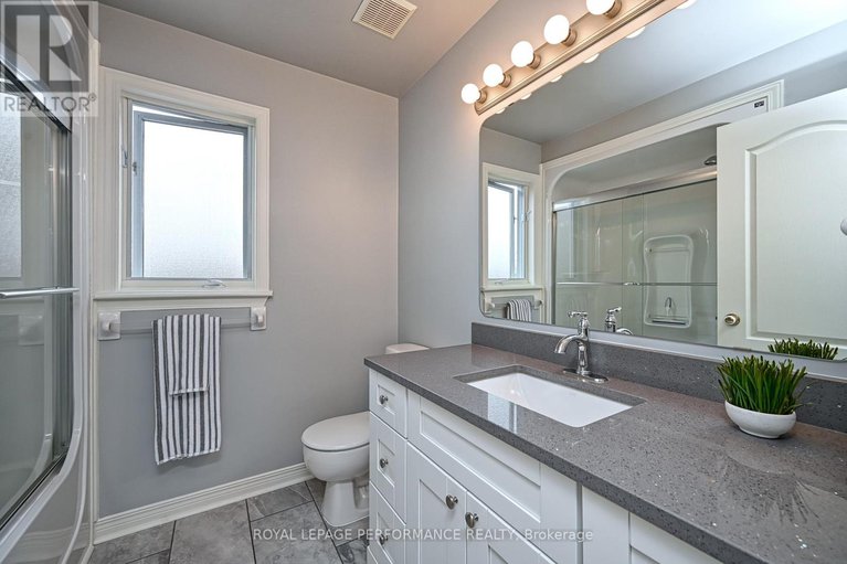 28233202/4191-wolfe-point-way/riverside-southgloucester-glen/ottawa/ontario/K1V1P5_32