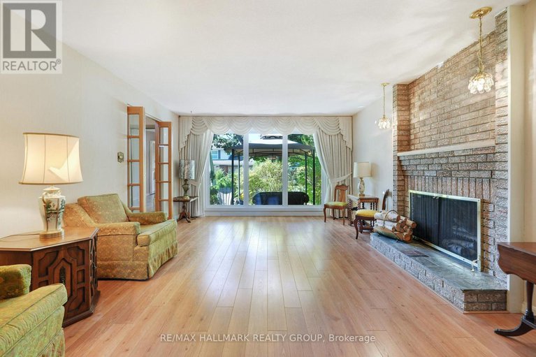28869617/1-northview-road/city-viewskylinefisher-heightsparkwood-hills/ottawa/ontario/K2E6A6_9