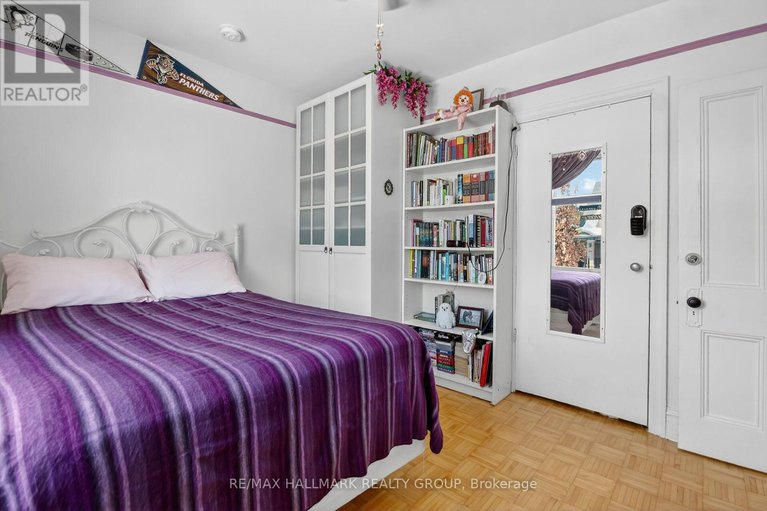 29421781/512-melbourne-avenue/mckellarhighland/ottawa/ontario/K2A1W5_21