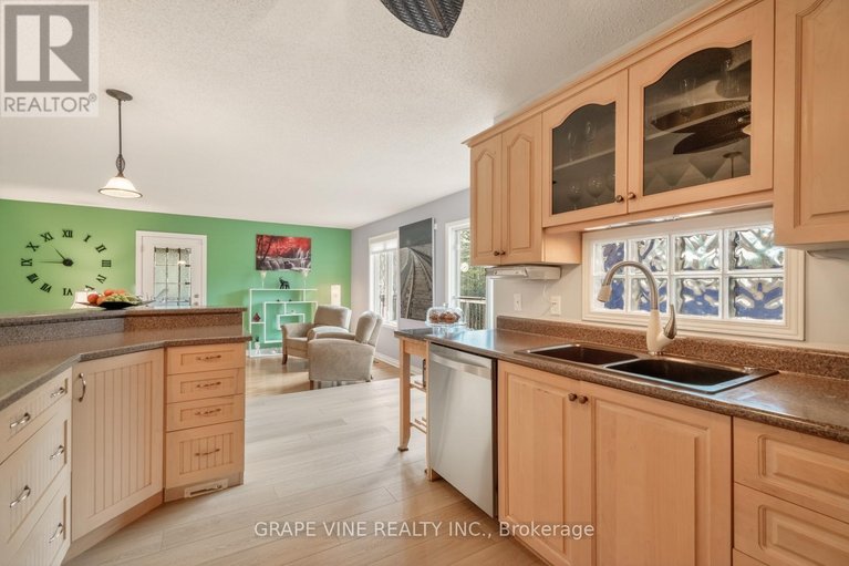 29611592/119-sierra-woods-drive/huntley-ward-south-west/ottawa/ontario/K0A1L0_13