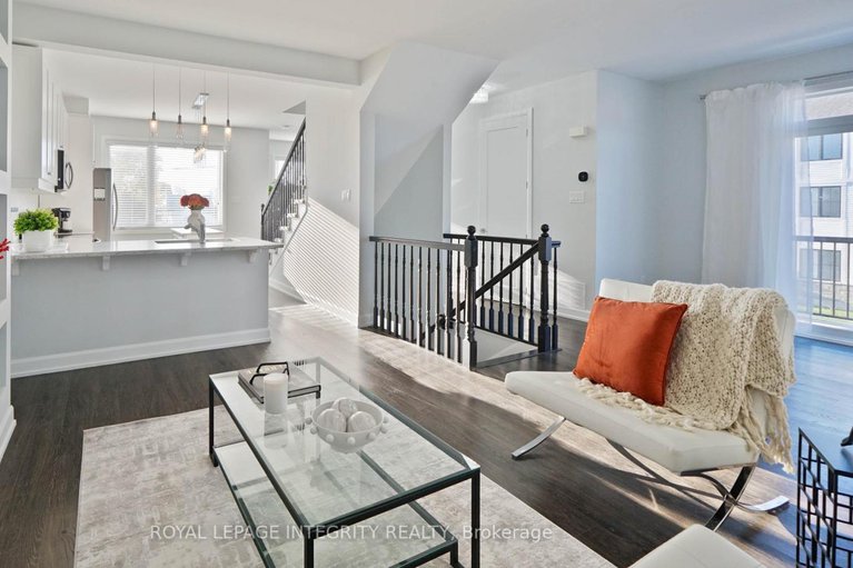 29043216/184-pictou-crescent/emerald-meadowstrailwest/ottawa/ontario/K2V0R2_17