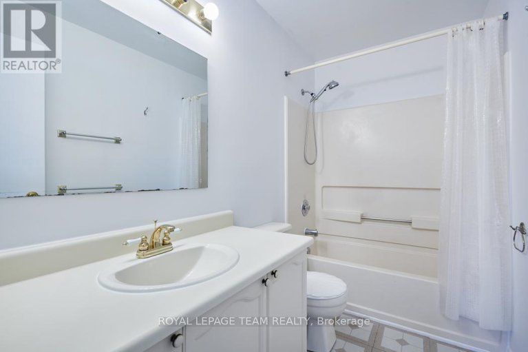 28798160/16-chickasaw-crescent/bridlewood/ottawa/ontario/K2M1M4_26