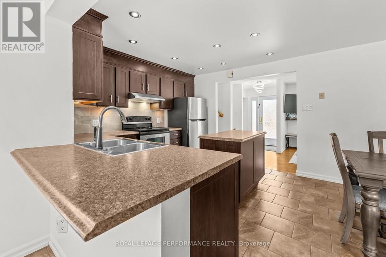 29451612/11-pincourt-street/embrun/russell/ontario/K0A1W0_18