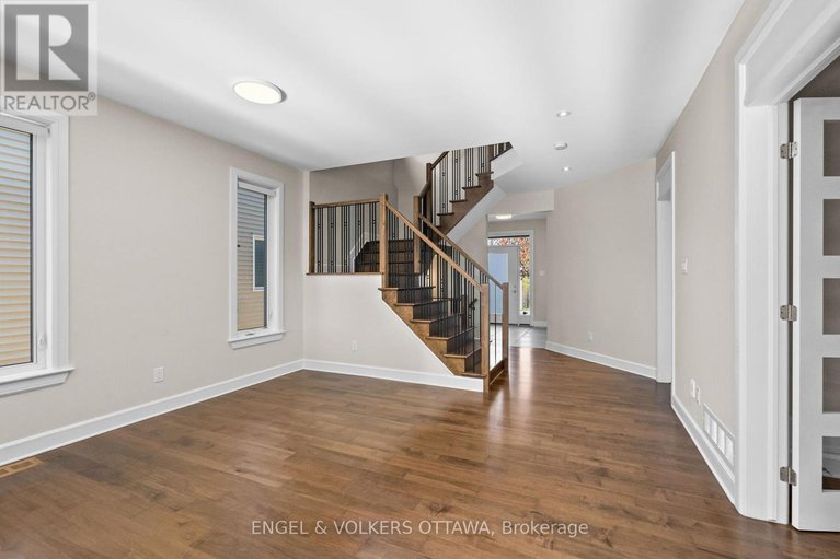 28995180/122-helen-rapp-way/blossom-parkkemp-parkfindlay-creek/ottawa/ontario/K1T0N4_9