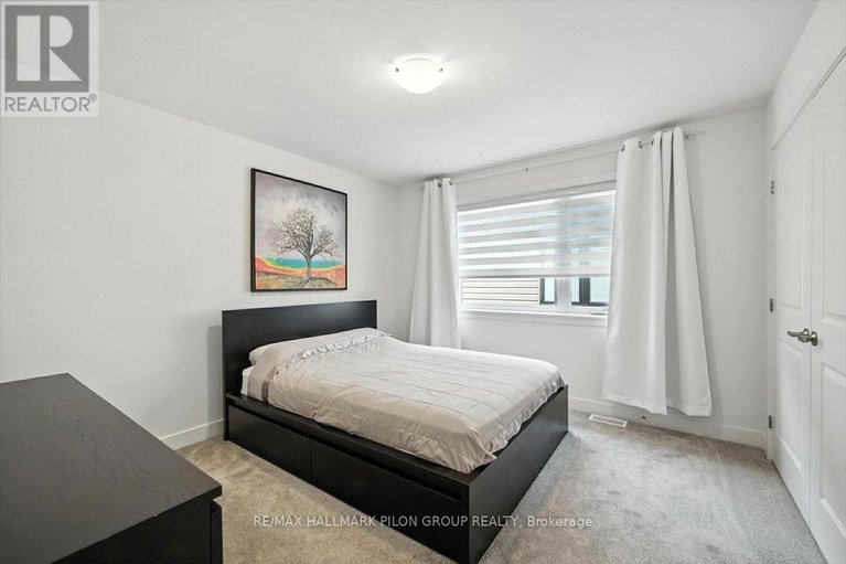 28971095/72-big-dipper-street/riverside-southgloucester-glen/ottawa/ontario/K4M0L8_16