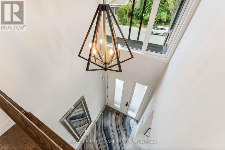 28939838/1546-claymor-avenue/carleton-heights/ottawa/ontario/K2C1T1_17