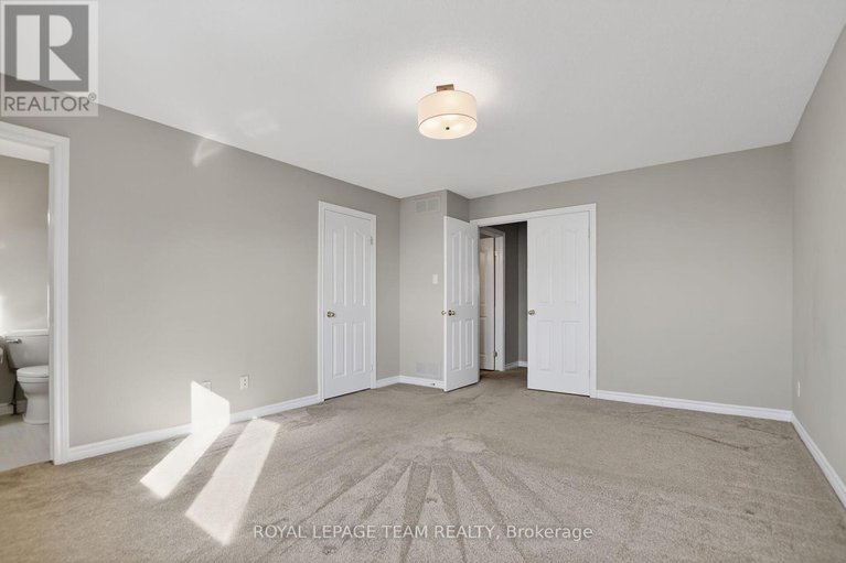 29368219/48-saddlesmith-circle/emerald-meadowstrailwest/ottawa/ontario/K2M2Y9_23