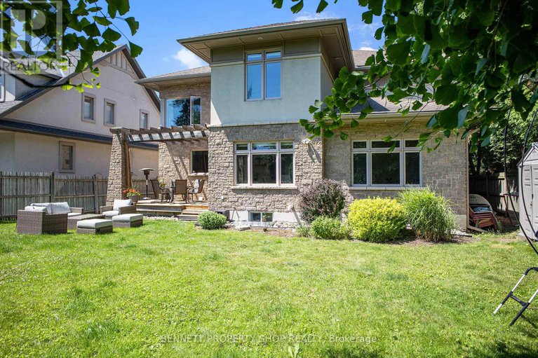 28832274/1934-lenester-avenue/mckellar-heightsglabar-park/ottawa/ontario/K2A1J9_35