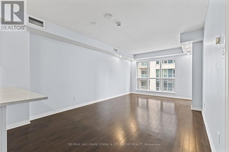 28292069/1306-195-besserer-street/sandy-hill/ottawa/ontario/K1N0B6_13