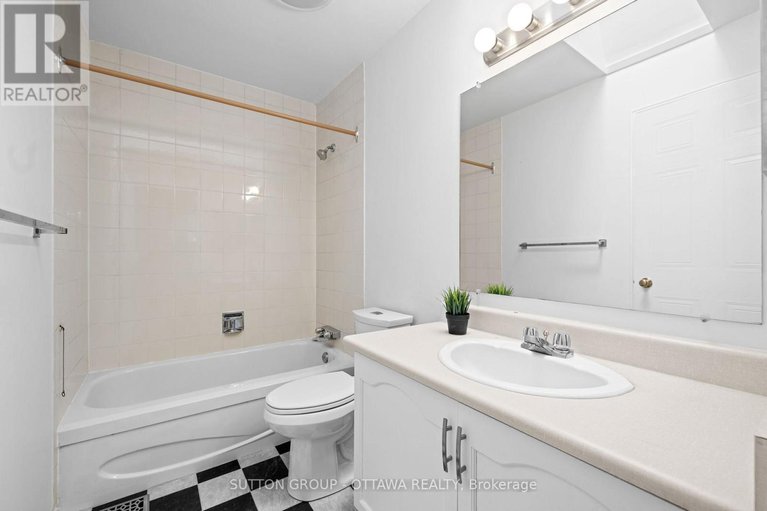 28345025/218-switzer-avenue/westborohampton-park/ottawa/ontario/K1Z7H9_10