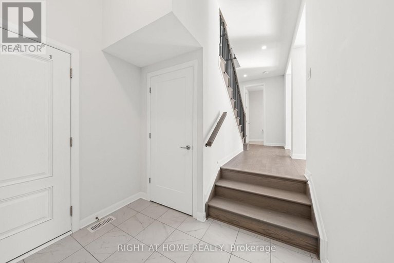 28952253/762-shoal-street/mahogany-community/ottawa/ontario/K4M0X5_23