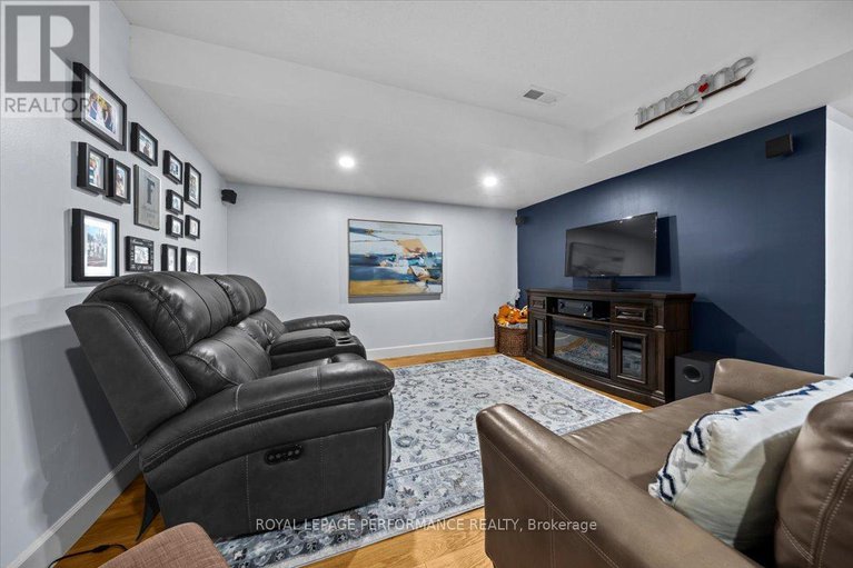 28743482/416-rochefort-circle/avalon-west/ottawa/ontario/K4A0M8_28