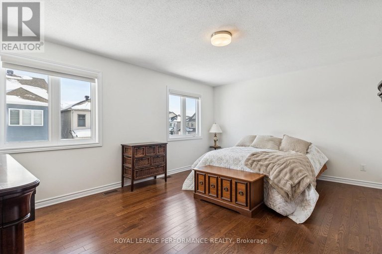 29542563/845-snap-hook-crescent/half-moon-bay/ottawa/ontario/K2J6V7_32