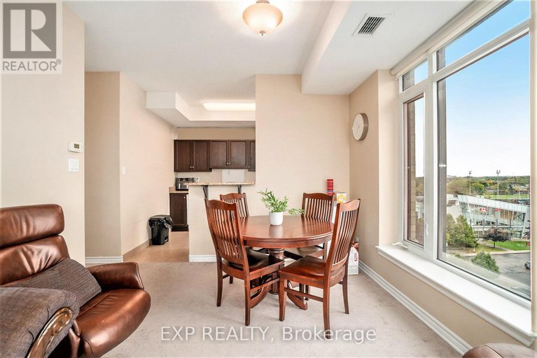 27850823/701-100-roger-guindon-road/riverview-park/ottawa/ontario/K1G1N7_10